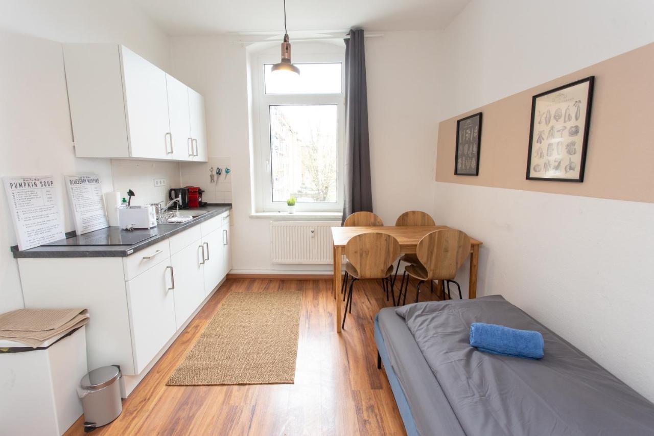 Full House Studios - Ls69 Apartments Halle  Bagian luar foto