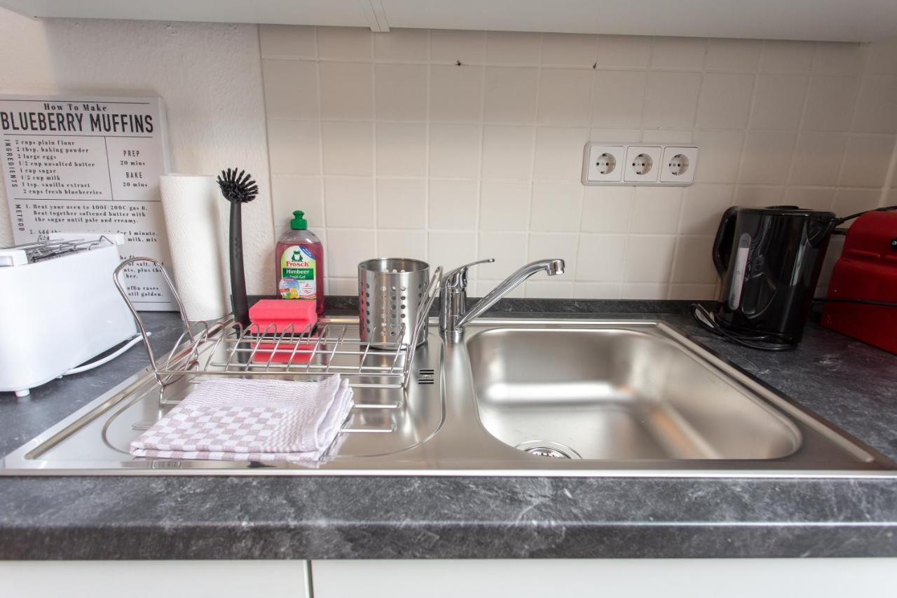 Full House Studios - Ls69 Apartments Halle  Bagian luar foto