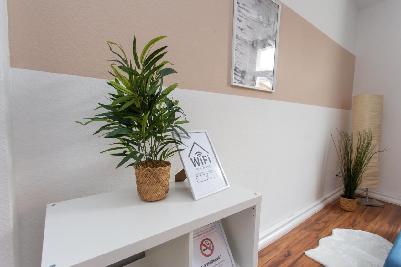 Full House Studios - Ls69 Apartments Halle  Bagian luar foto