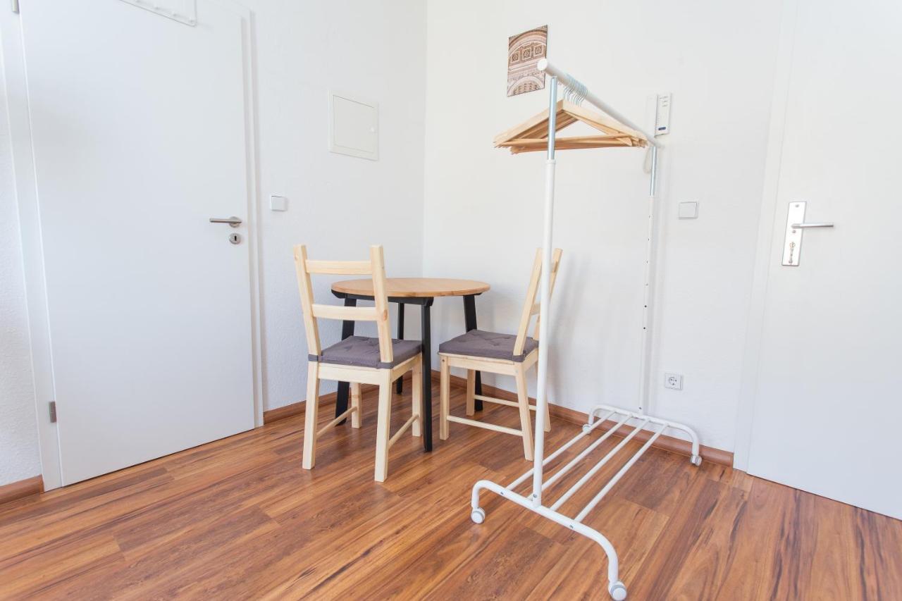 Full House Studios - Ls69 Apartments Halle  Bagian luar foto
