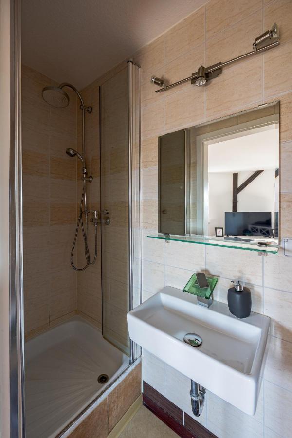 Full House Studios - Ls69 Apartments Halle  Bagian luar foto