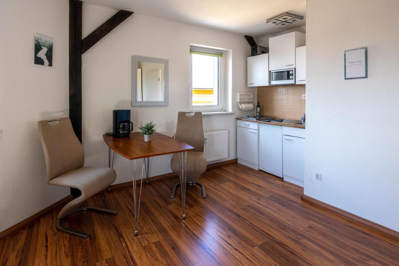 Full House Studios - Ls69 Apartments Halle  Bagian luar foto